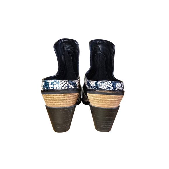 Gianni Bini Maerren Western Snake Print Capped Toe, ankle booties size 6 M - Picture 7 of 8